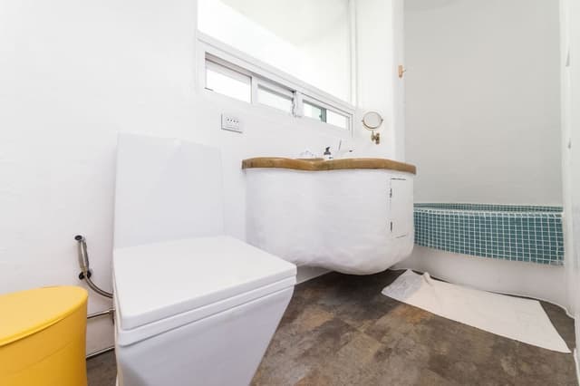 Deluxe Double Room, 1 King Bed, Mountain View