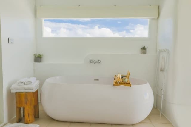 Deluxe Double Room, 1 King Bed, Balcony, Ocean View
