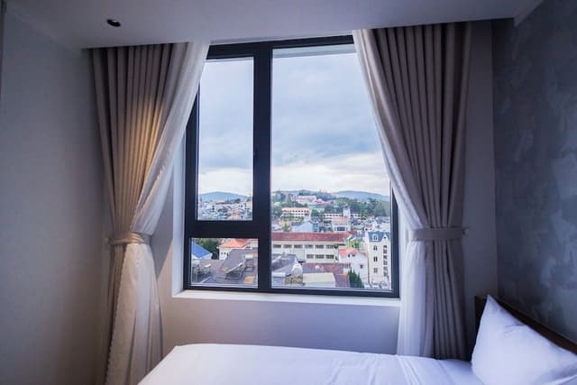 Deluxe Double Room, 1 King Bed, Kitchenette, City View