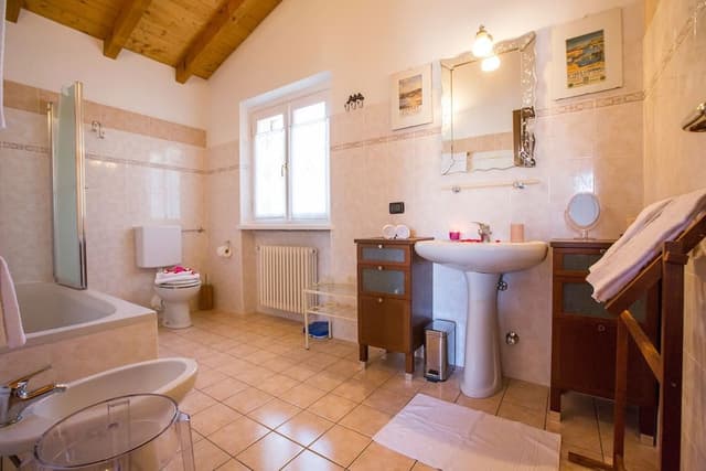 Family Townhome, 3 Bedrooms, 2 Bathrooms, Mountainside (Casa Delle Mele)