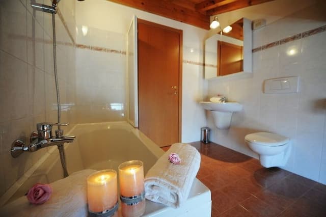 Family Townhome, Multiple Beds, Garden Area (Casa Di Claes)
