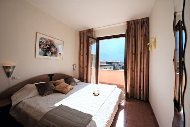 Family Townhome, Multiple Beds, Garden Area (Casa Di Claes)