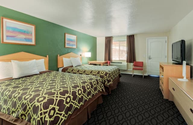 Standard Room, 2 Queen Beds, Non Smoking