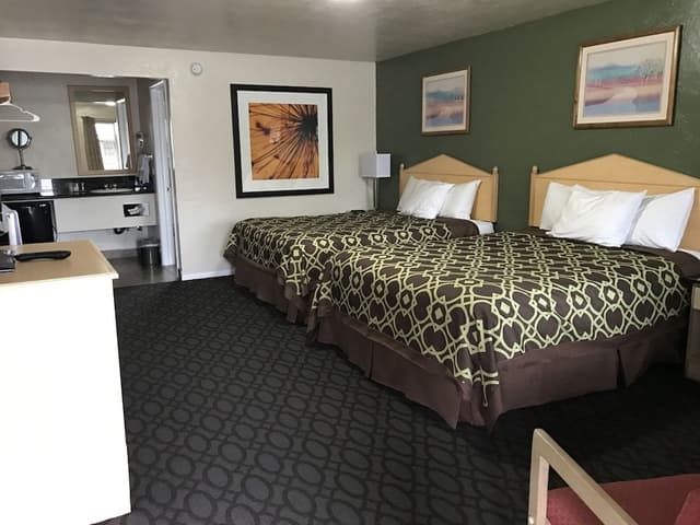 Standard Room, 2 Queen Beds, Non Smoking