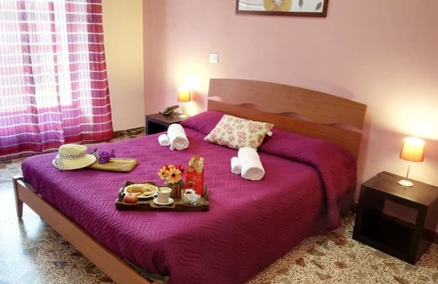 Standard Double or Twin Room, Garden View