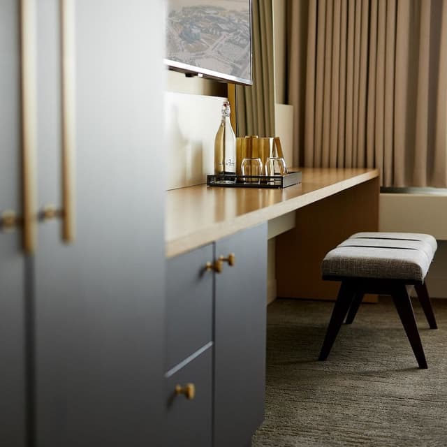 Deluxe Room, 1 King Bed