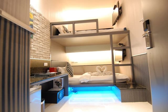 Economy Twin Dorm with shared Bathroom