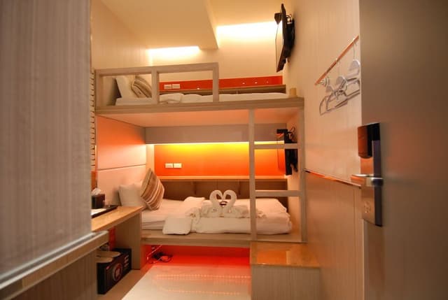 Economy Twin Dorm with shared Bathroom