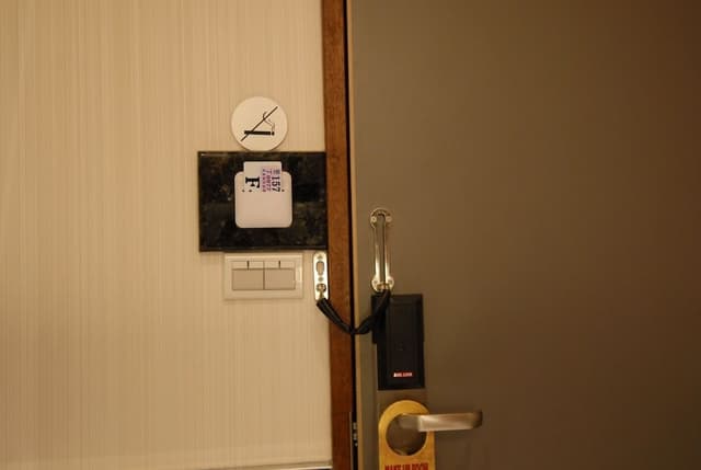 Economy Twin Dorm with shared Bathroom