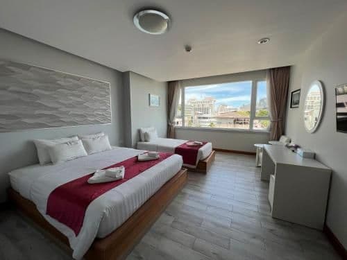 Side Sea View Triple Room