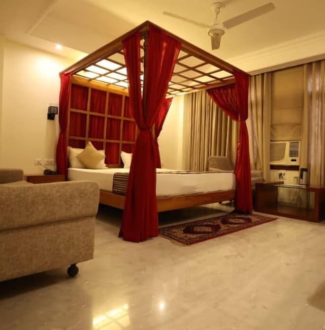 Business Room