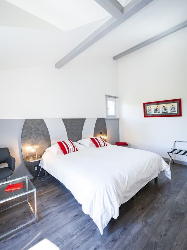 Comfort Double Room, 1 King Bed, Private Bathroom