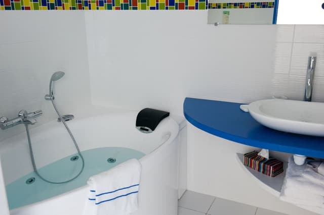 Comfort Double Room, 1 King Bed, Jetted Tub, Ground Floor