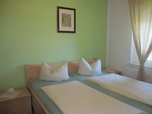Family Room, 2 Bedrooms, Garden View
