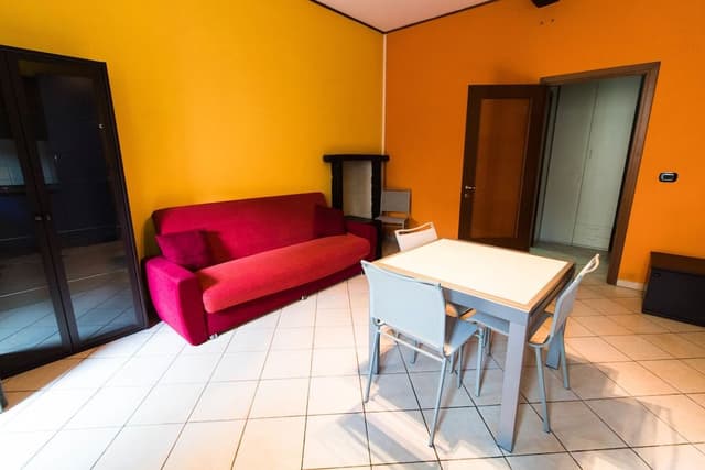 Apartment, Balcony