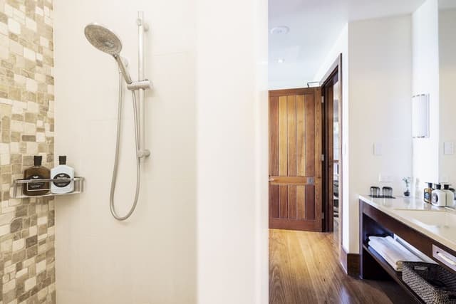 Lodge Suite