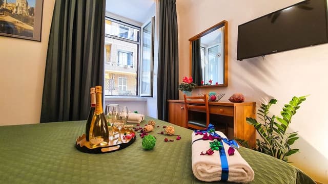 Triple Room (102)
