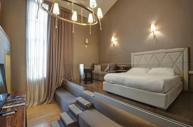 Luxury Apartment, 3 Bedrooms, City View