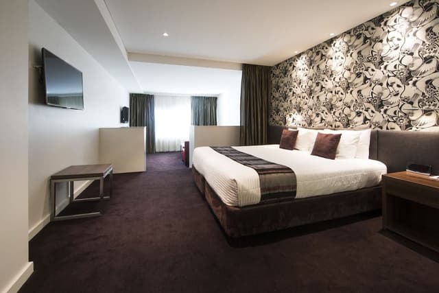 Superior Spa Suite