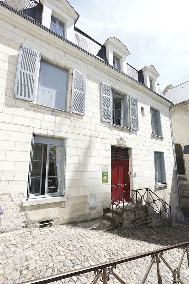 Premium Apartment, Private Bathroom, City View (CHAMBORD)