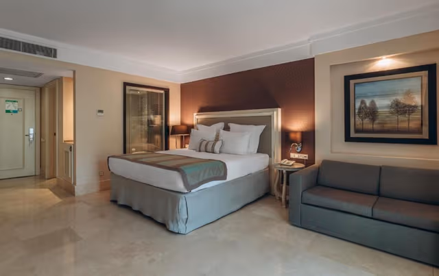 Standard Room with Garden View