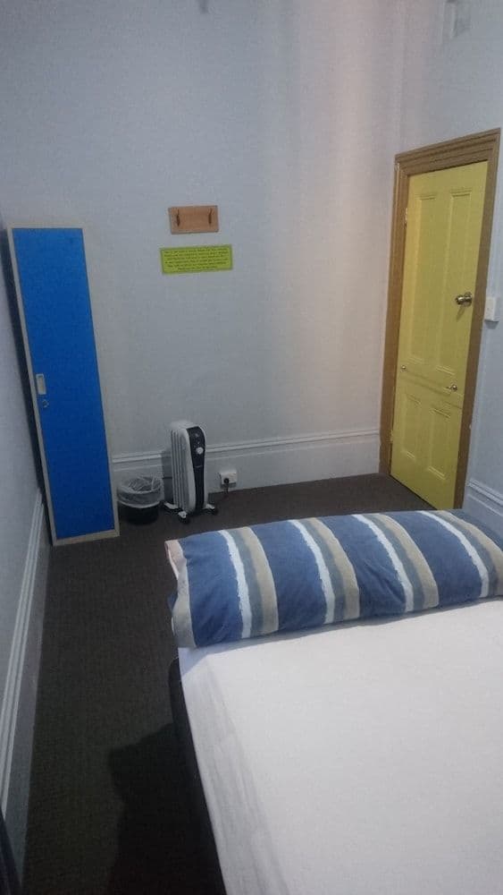 Standard Studio, Non Smoking, Shared Bathroom (Single Room)