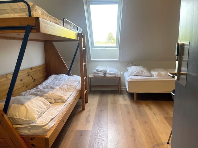 Basic Room, Shared Bathroom