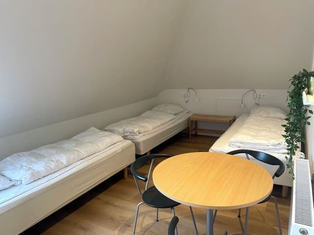 Basic Room, Shared Bathroom