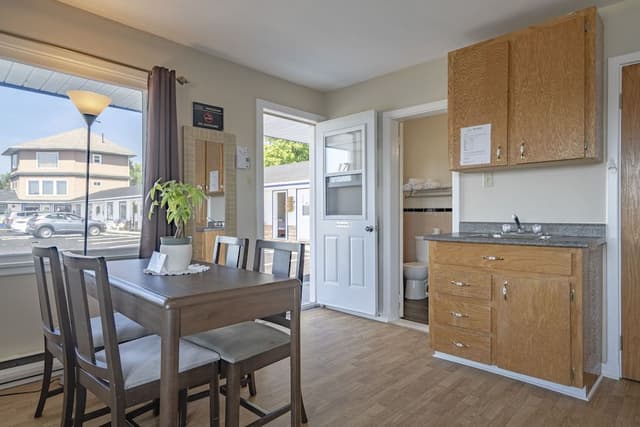 Full Kitchenette Room, 2 Double Beds, Non Smoking, Lake View