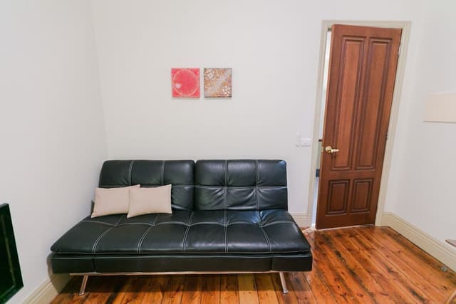 Design Studio, 1 Queen Bed