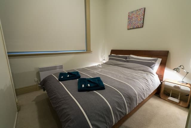 Design Studio, 1 Queen Bed