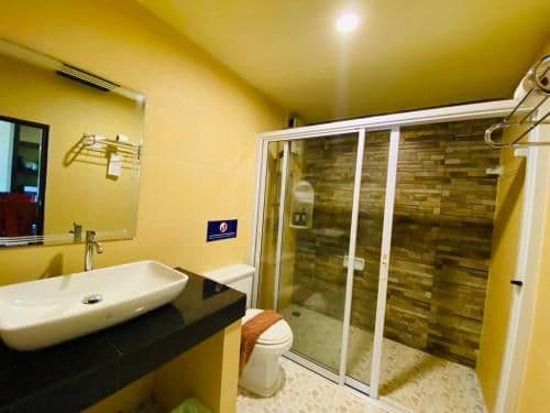 Quadruple Room with Private Bathroom