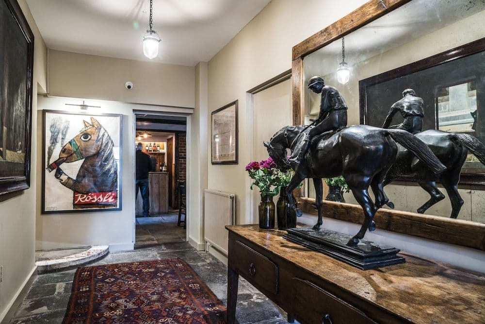 The Horse and Groom