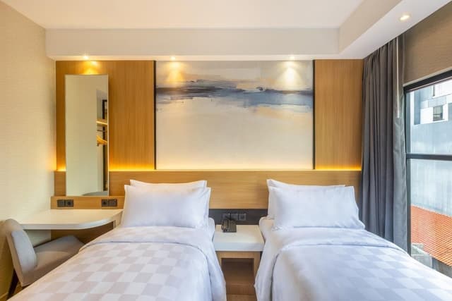Deluxe Room, 2 Twin Beds, Non Smoking