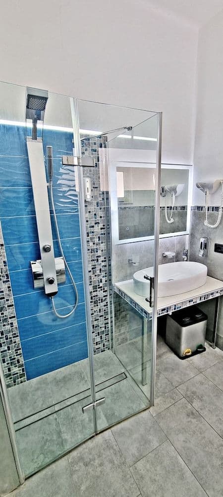 Junior Quadruple Room, Sea View