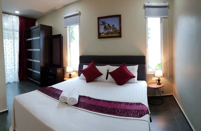 Deluxe Suite