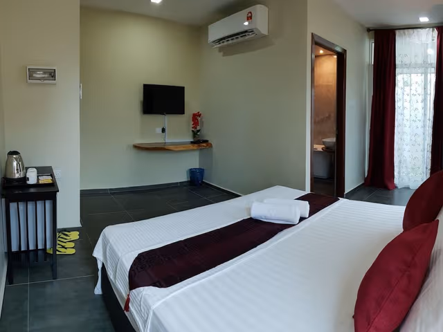 Deluxe Suite