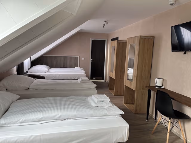 Classic Quadruple Room