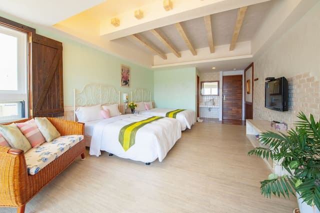 Quadruple Room, Terrace, City View