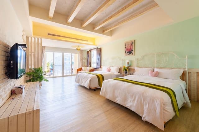 Quadruple Room, Terrace, City View