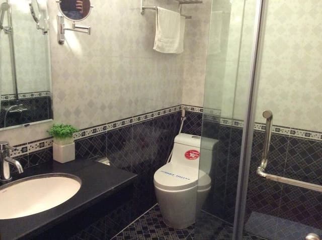Double Room ( 1 )