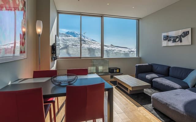 2 Bedroom Suite