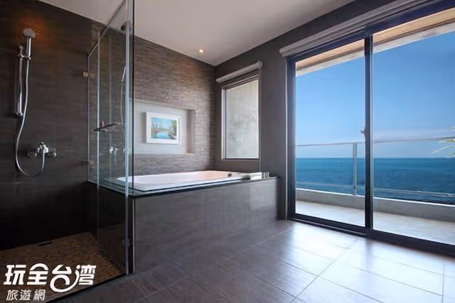 Comfort Double Room, Ocean View (Room3)