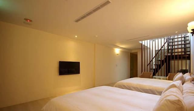 Family Loft, 1 Bedroom, Partial Ocean View