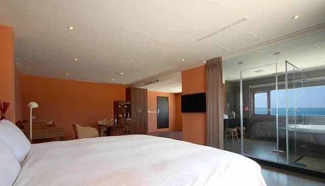 Deluxe Double Room, Ocean View (Room6)