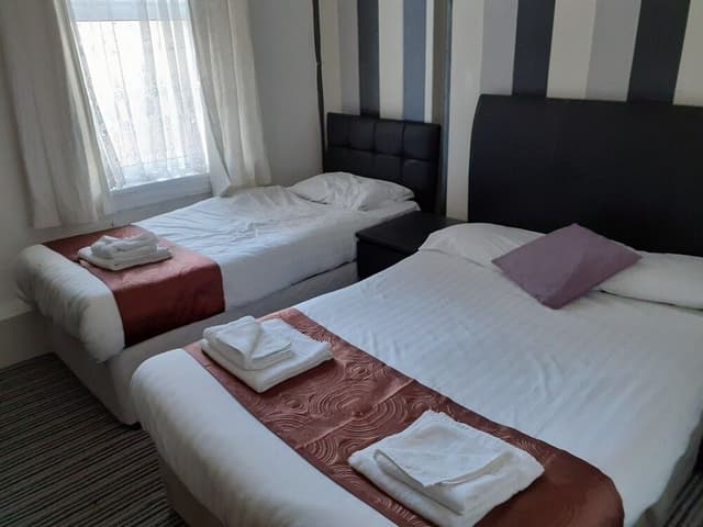 Standard Triple Room, City View