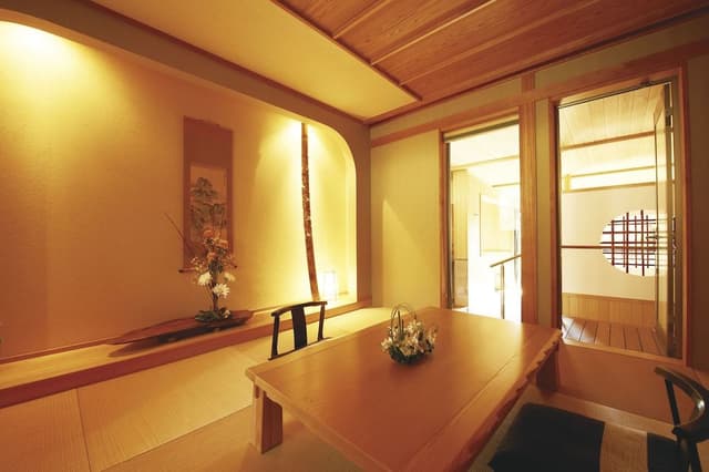 Unsui Villa, Japanese Sukiya style, Maisonette Double Room With Open-Air Bath(Check-in by 6PM)