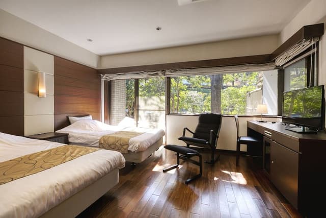 Deluxe Semi Western-Style with private indoor Hot Spring(TypeC)(Check-in by 6PM/Dinner until 7:30PM)