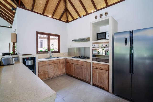 Basic Villa, Multiple Beds