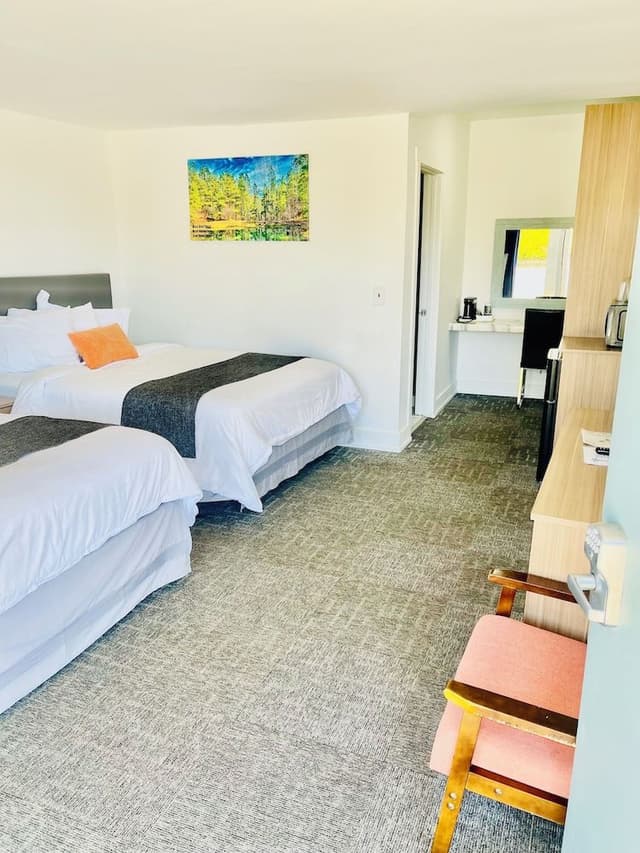 Room, 2 Queen Beds